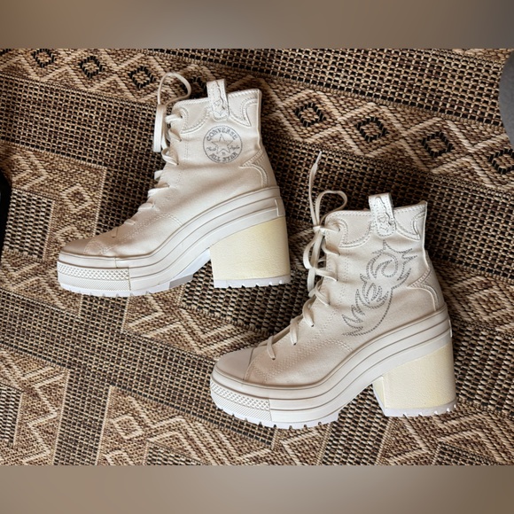 CONVERSE Chuck 70 De Luxe Heel Platform Western Embroidery Size 9.5 - Picture 3 of 7